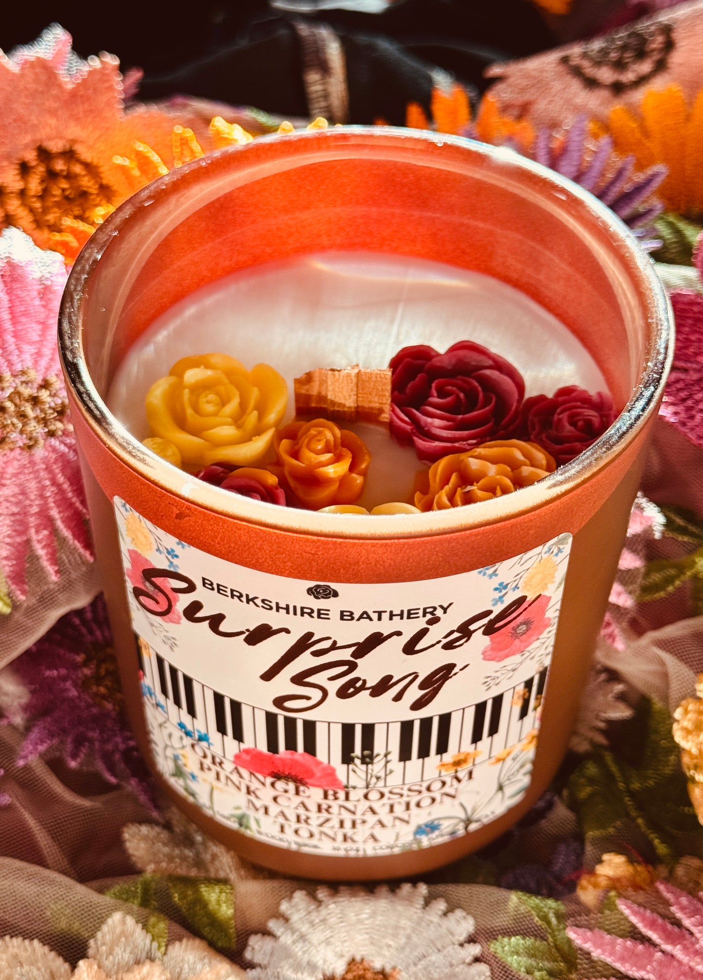 Taylor Swift eras tour surprise song piano candle wood wick Taylor Swift candle eras tour candle surprise song flower piano candle