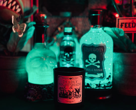 DEADLY NIGHTSHADE | Spicy + Woody - 16oz Wood Wick Candle