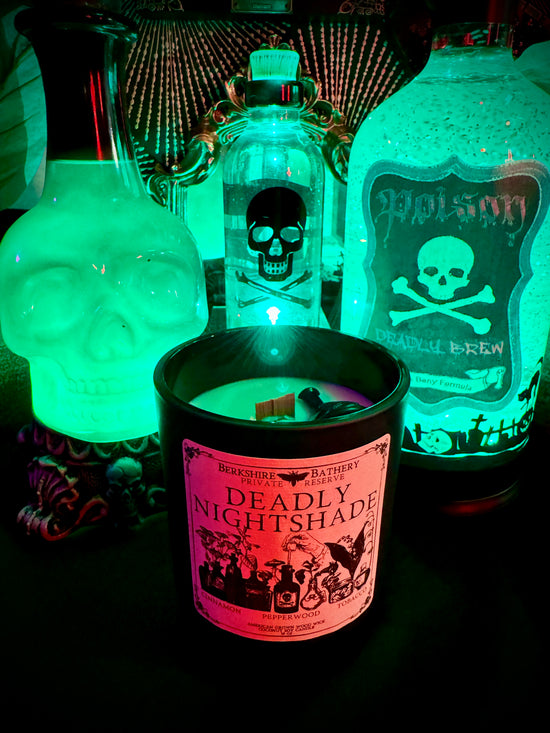 DEADLY NIGHTSHADE | Spicy + Woody - 16oz Wood Wick Candle