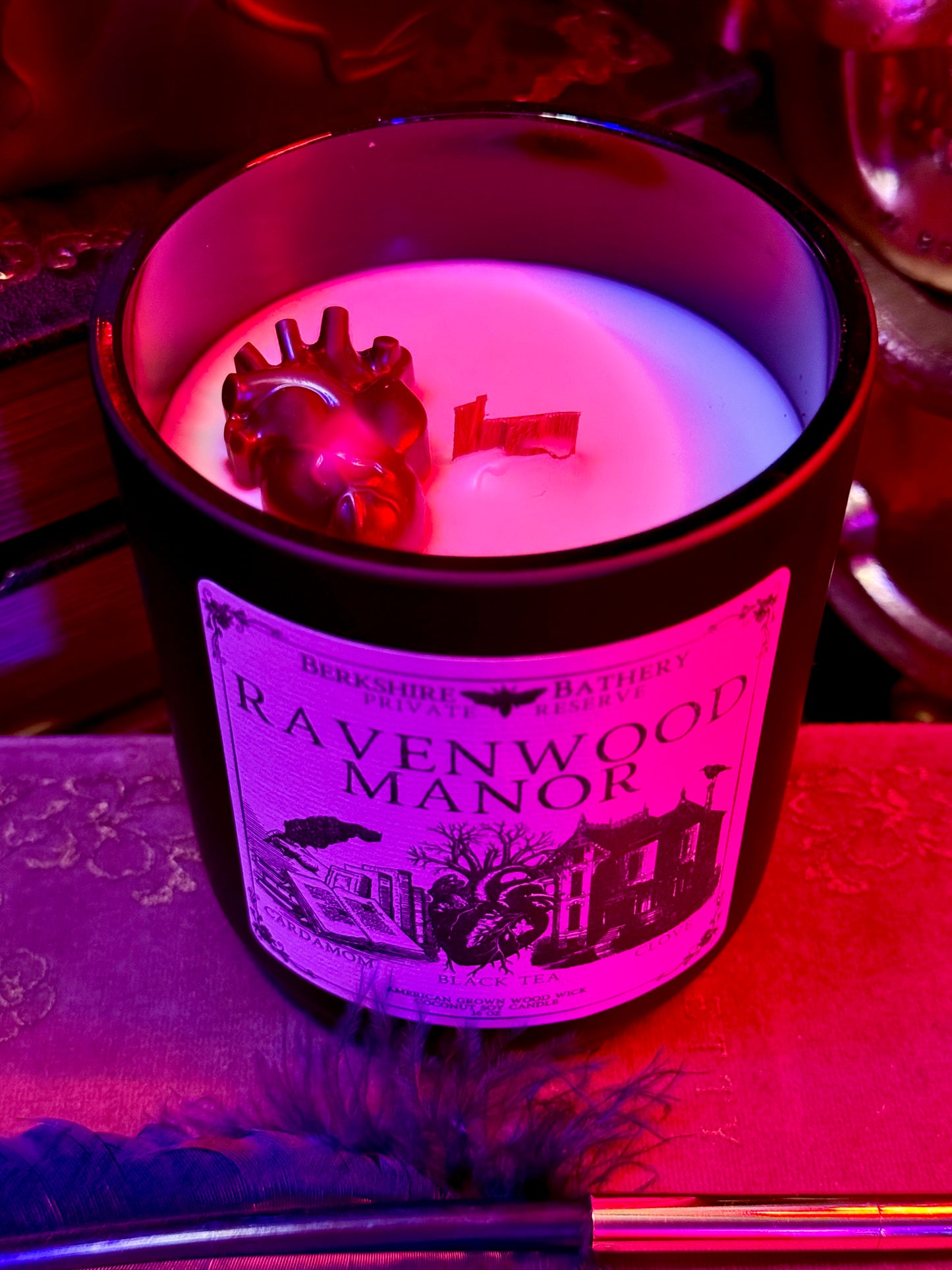 RAVENWOOD MANOR | Spiced Gourmand - 16oz Wood Wick Candle