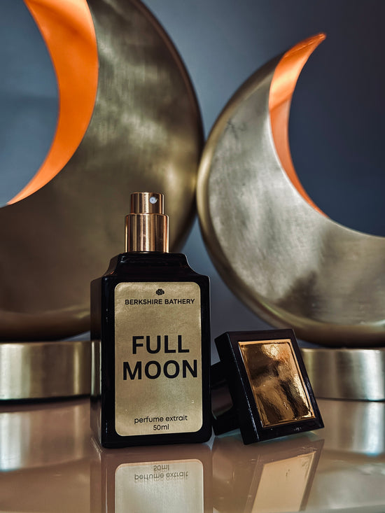 FULL MOON | Milky + Floral - 50ml Cologne Extrait