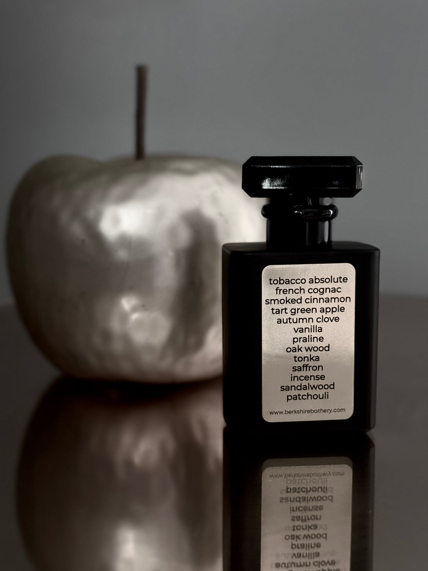 BLACK APPLE | Smoky Cinnamon Apple - 50ml Cologne Extrait