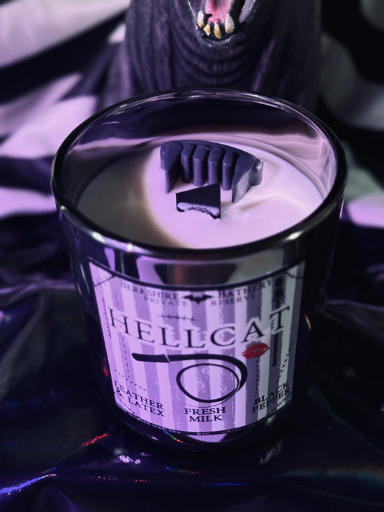 HELLCAT | Milky Smoked Vanilla - 16oz Wood Wick Candle