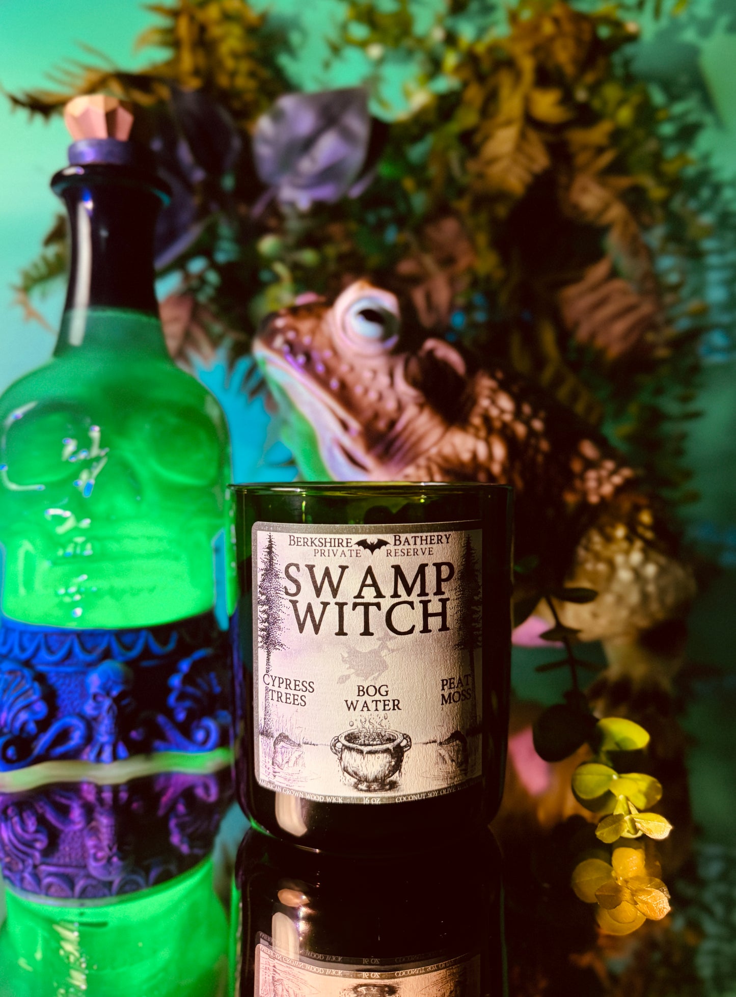 SWAMP WITCH | Fresh, Green, Woodsy - 16oz Wood Wick Candle